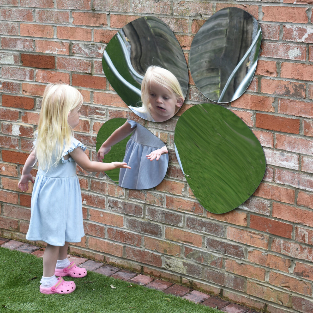 Pebbles Mirror Set (indoor/outdoor)