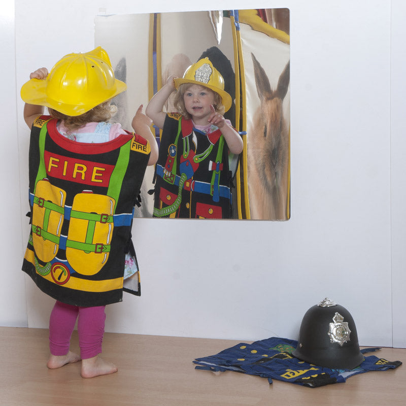 Children’s Plastic Safety Mirror: 550mm Square